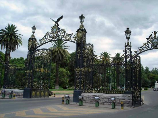la Plaza Independencia